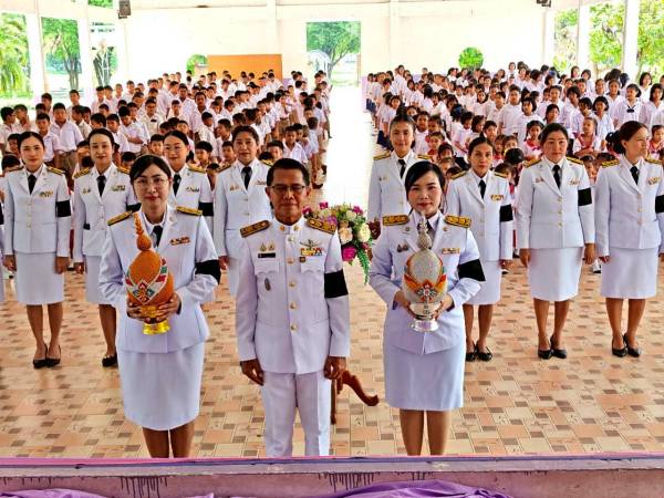 ร่วมลงนามถวายพระพร ชัยมงคล เนื่องในโอกาสวันเฉลิมพระชนมพรรษา 3 มิถุนายน สมเด็จพระนางเจ้าสุทิดา พัชรสุธาพิมลลักษณ พระบรมราชินี